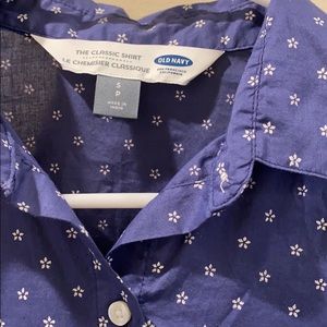Old Navy Star Print Button Up Blouse NWT Size S
